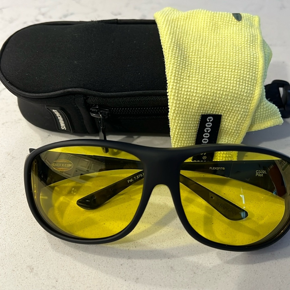 Cocoons Wide Line C302L Pilot Black Polarized Yellow Protector Glasses Goggles.